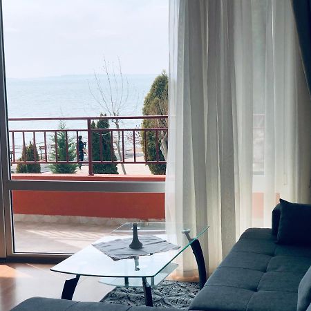 Beautiful Apartment Right By The Sea, Sveti Vlas Ngoại thất bức ảnh