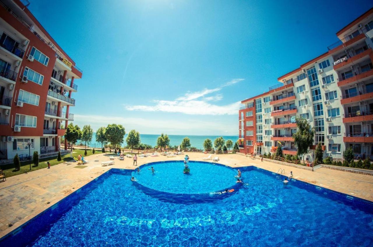 Beautiful Apartment Right By The Sea, Sveti Vlas Ngoại thất bức ảnh