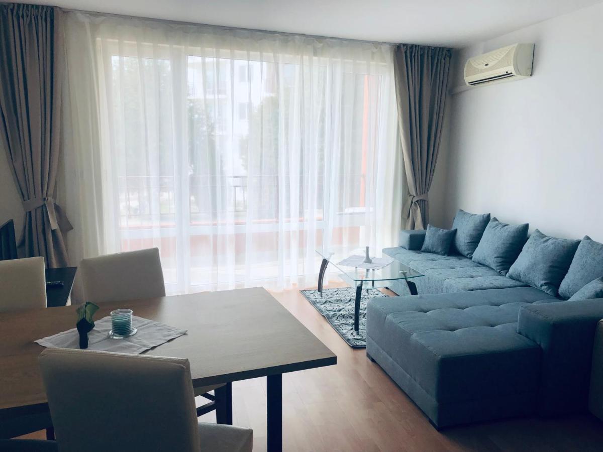 Beautiful Apartment Right By The Sea, Sveti Vlas Ngoại thất bức ảnh