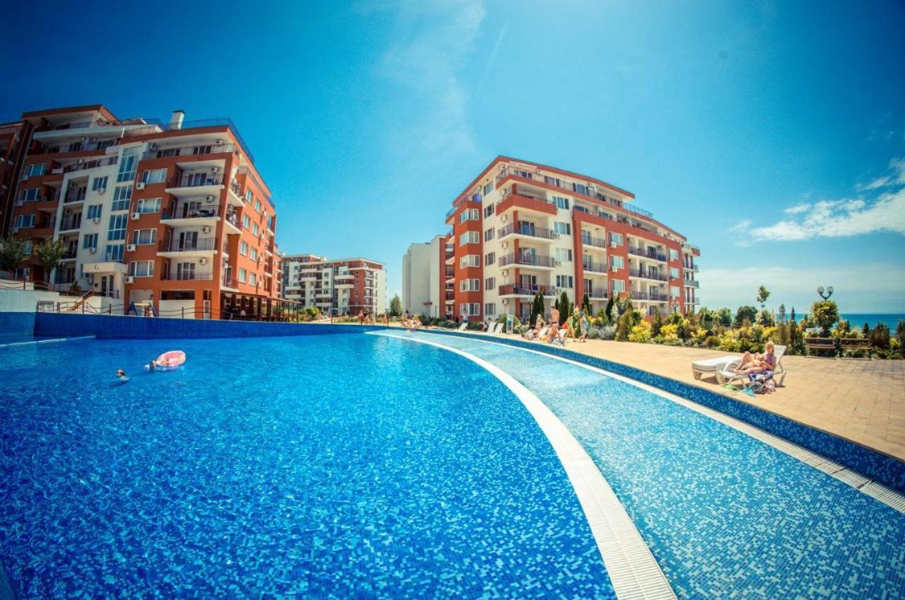 Beautiful Apartment Right By The Sea, Sveti Vlas Ngoại thất bức ảnh