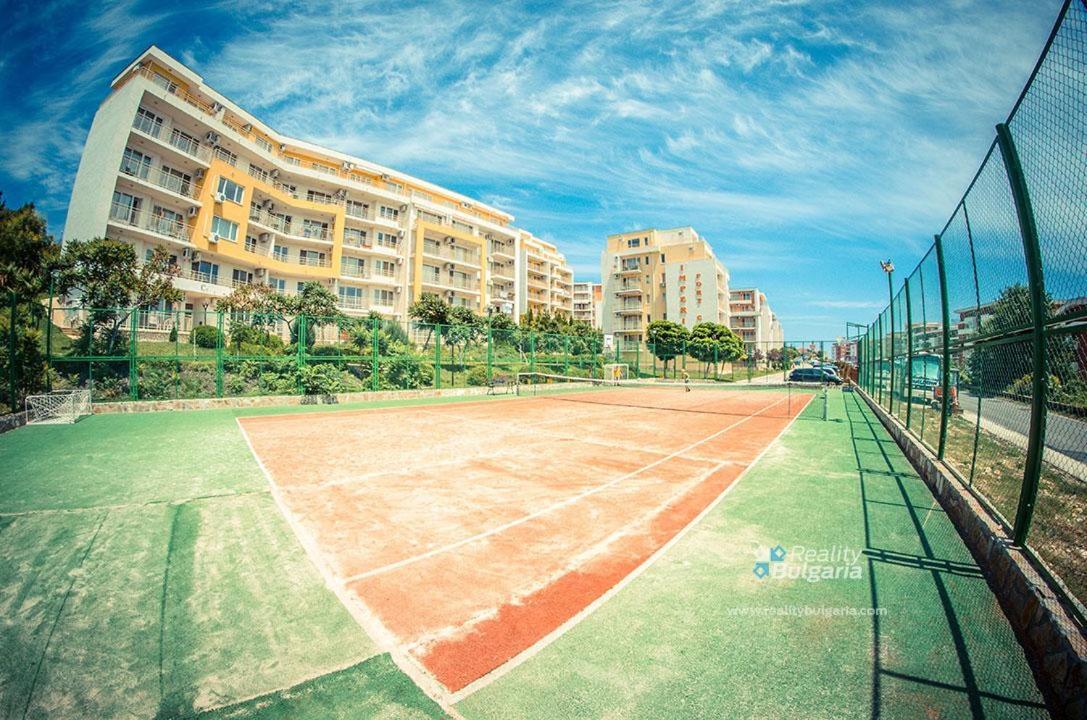 Beautiful Apartment Right By The Sea, Sveti Vlas Ngoại thất bức ảnh